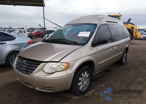 2006 Chrysler Town & Country Touring z USA, uszkodzony, nr VIN 2A4GP54L26R670511